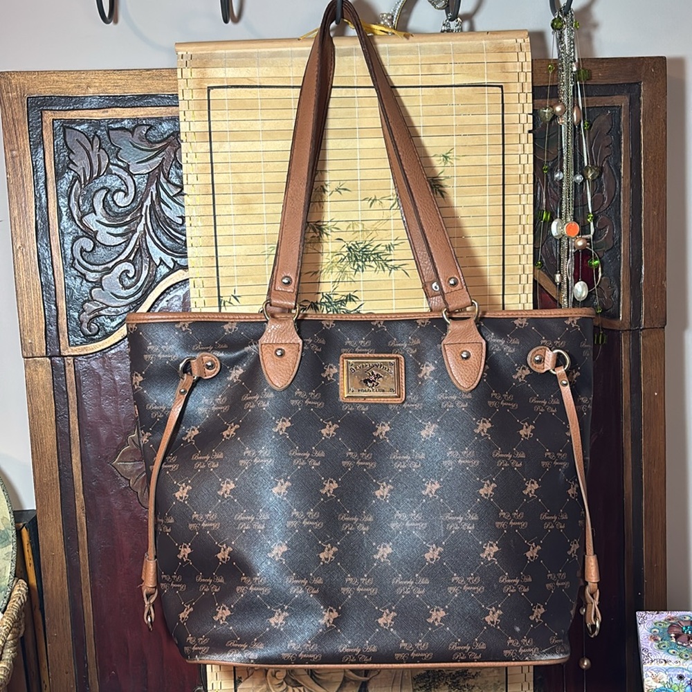 Beverly Hills Polo Club Lariat Logo Bag Faux Leather Brown Tan 14”Lx11.5”Hx6”W